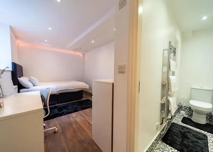 Apartamento Excellent 3 Bedroom, 3 Baths, Centre, Voucher Available! Leeds (West Yorkshire)